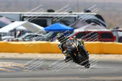 media/Apr-09-2022-SoCal Trackdays (Sat) [[c9e19a26ab]]/Turn 2 (1140am)/